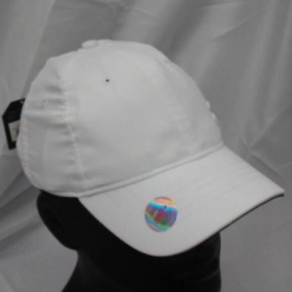 💚Taylor Made Golf Hat  - Picture 2 of 5